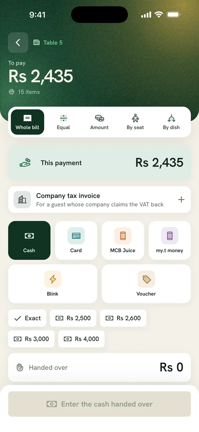 Demo waiter payment screen with whole bill, equal, amount, by seat and by dish choices plus cash, card and wallet methods