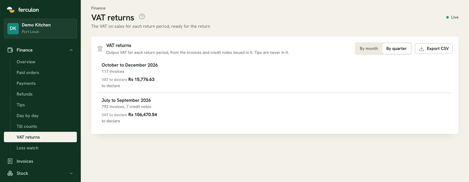 The VAT returns screen, showing the VAT to declare for two return periods with the number of invoices and credit notes in each